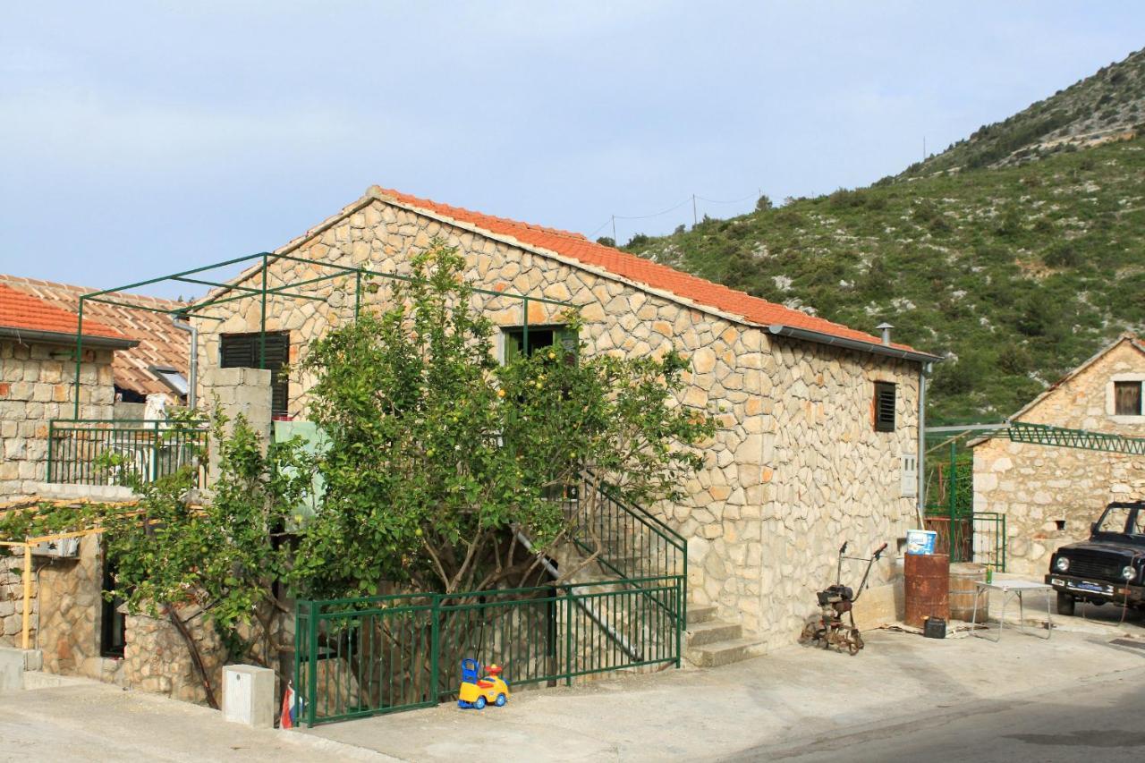 Apartments With A Parking Space Ivan Dolac, Hvar - 8753 Kültér fotó